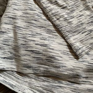 Lululemon open back long sleeve (4)